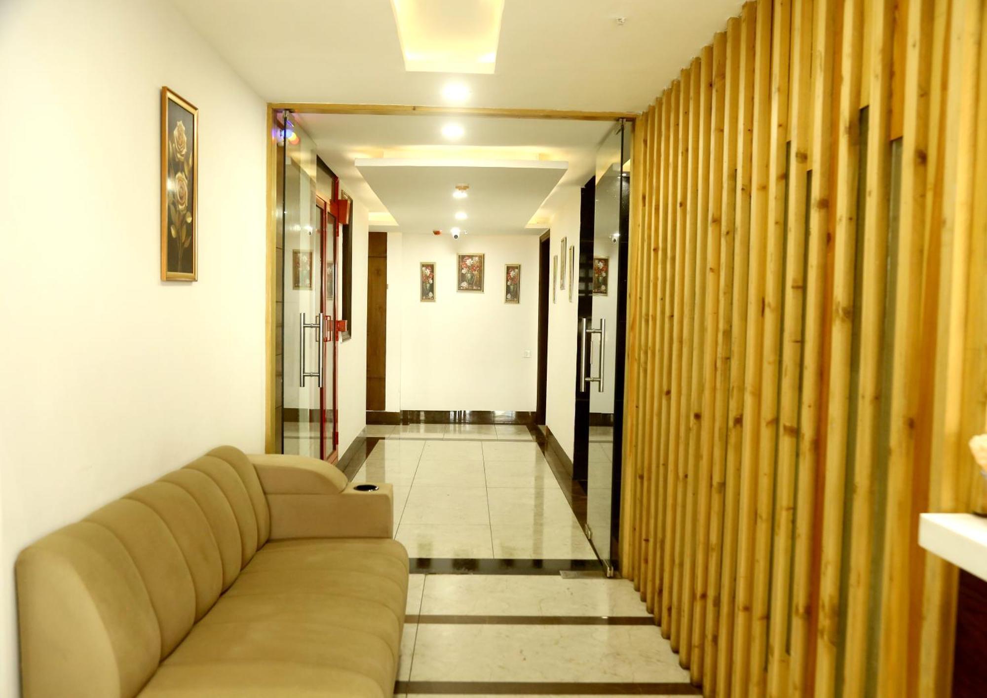 Prism Grand Otel Zirakpur Dış mekan fotoğraf