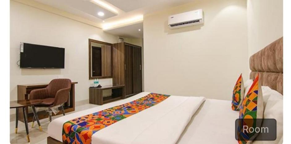 Prism Grand Otel Zirakpur Dış mekan fotoğraf